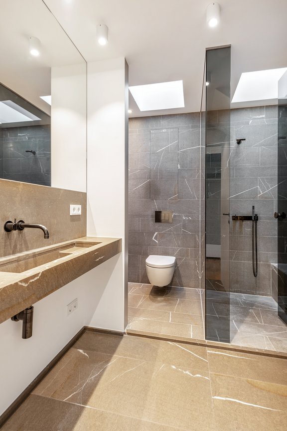 Duschbad (DG Einheit 3)