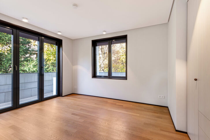 Zimmer mit Blick ins Grüne