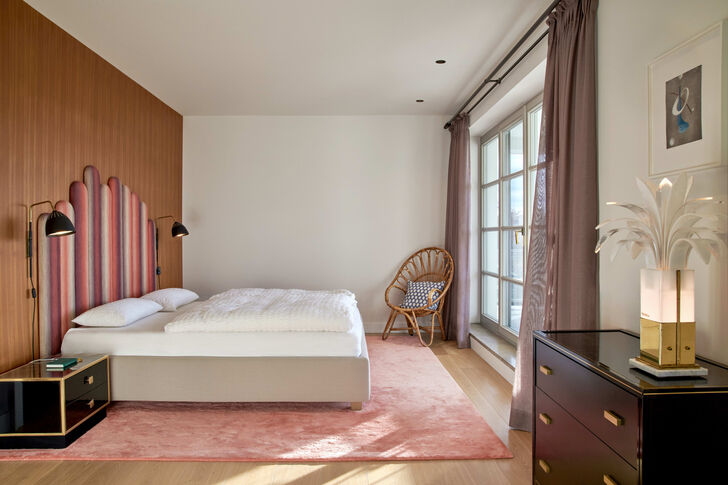 Masterschlafzimmer mit Loggia