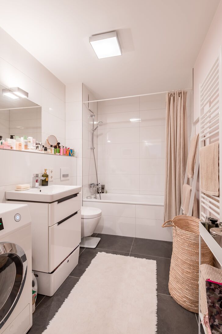 Modernes Badezimmer