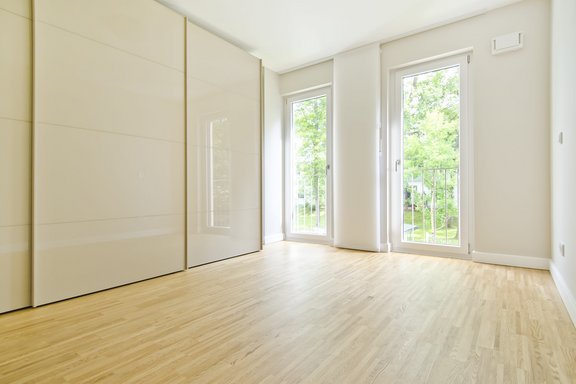 Bedroom with exclusive built-in wardrobe