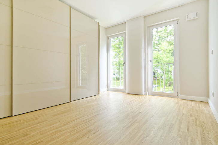 Schlafzimmer mit exklusivem Einbauschrank