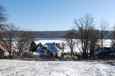 Attraktive Baugrundstücke für großzügige Villen mit herrlichem Seeblick