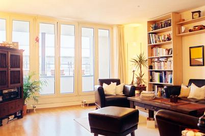 Attraktive Dachgeschoss-Wohnung mit schönem Balkon und Dachstudio