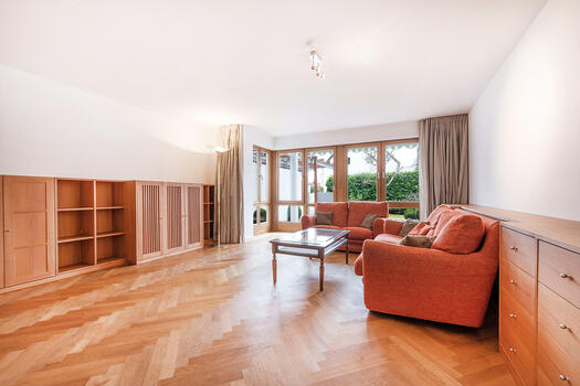 Wohnzimmer mit Kaminanschluss