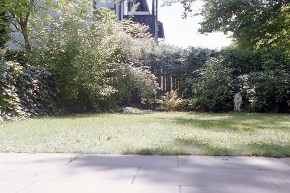 Garten mit Terrasse