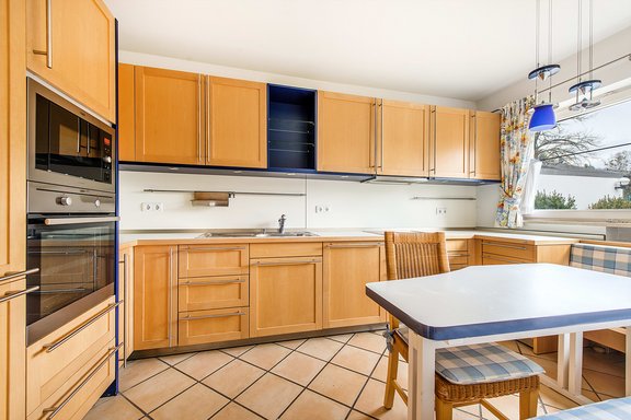 Spacious fitted kitchen from bulthaup