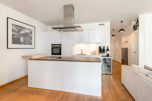 Clean kitchen from Team 7