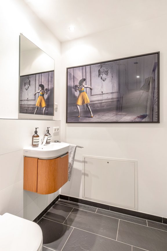 Apart gestaltetes Duschbad