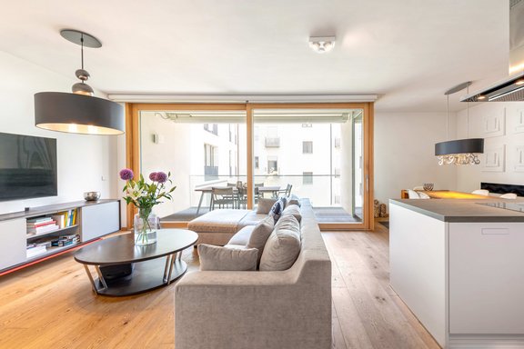 Gut gegliederter Livingbereich