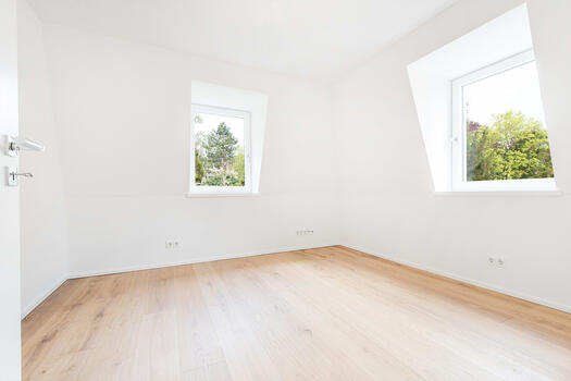 Bright and well cut children's rooms on the upper floor