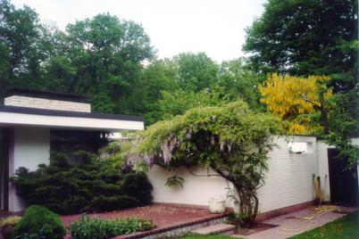 Attraktiver Bungalow mit Außenpool