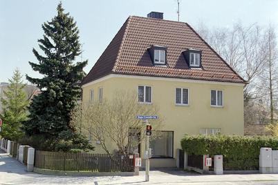 Attraktives 2-3-Familien-Haus in ruhiger Lage