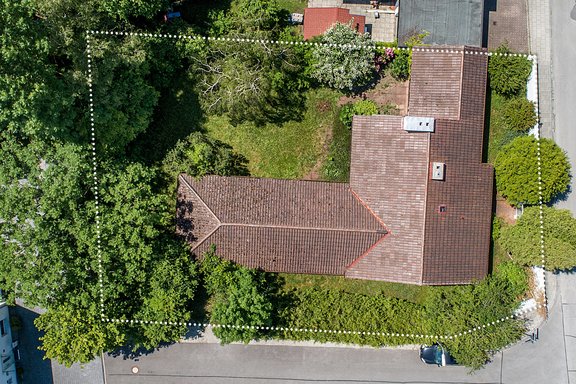 Bird's eye view with property line