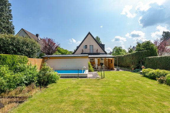 Großzügiges Grundstück