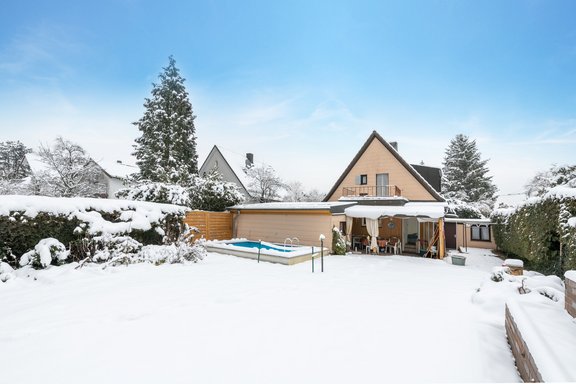 Großzügiges Grundstück