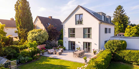 Family-friendly location: Building plot with perfect south-west orientation