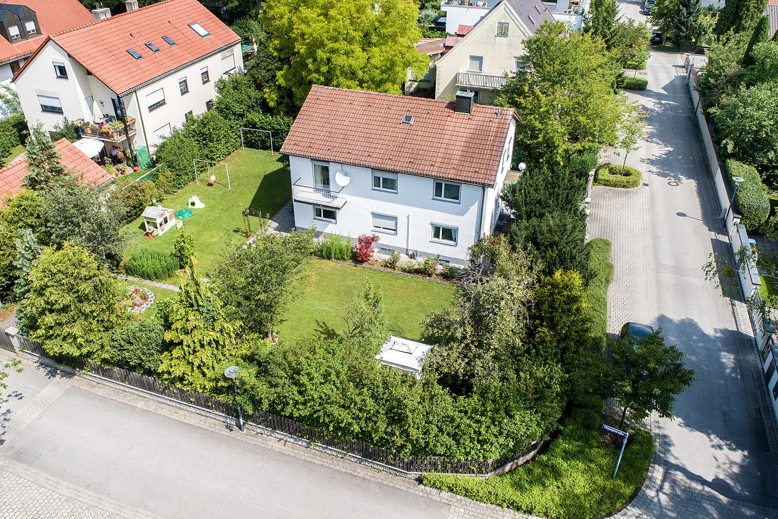 Grundstück mit Altbestand