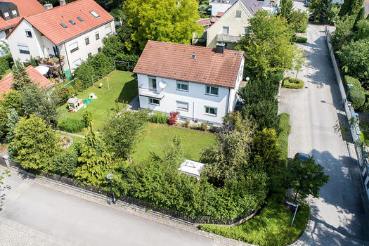 Grundstück mit Altbestand