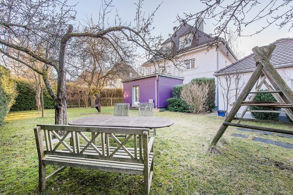 Idyllisches Gartenparadies