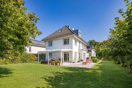 Attraktives Einfamilienhaus mit sonnigem Garten in ruhiger, familienfreundlicher Lage