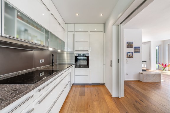 Hochwertige Einbauküche