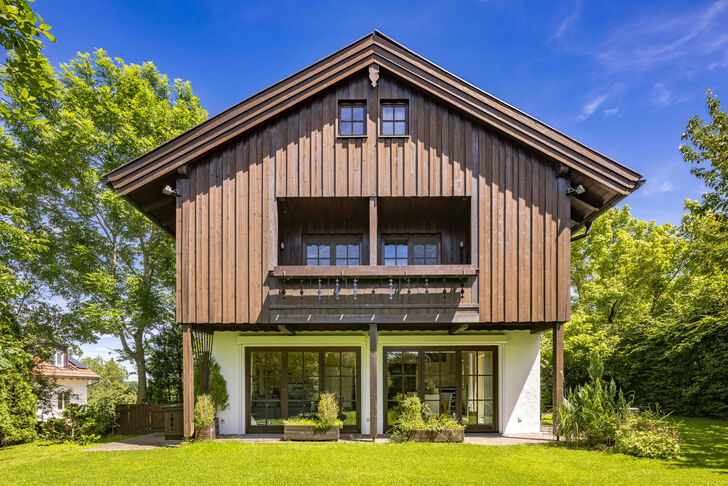 Haus im alpenländischen Stil
