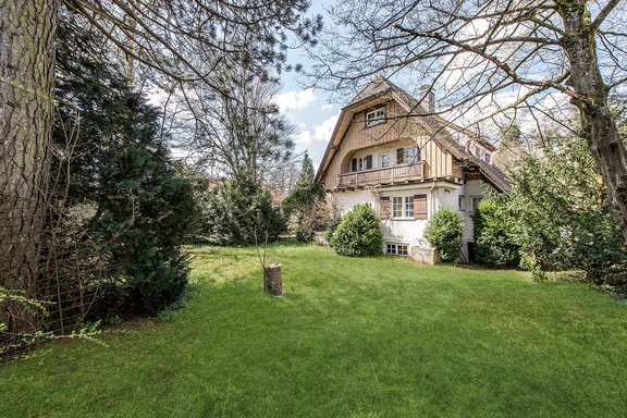 Altbestand auf einem herrlichen Grundstück