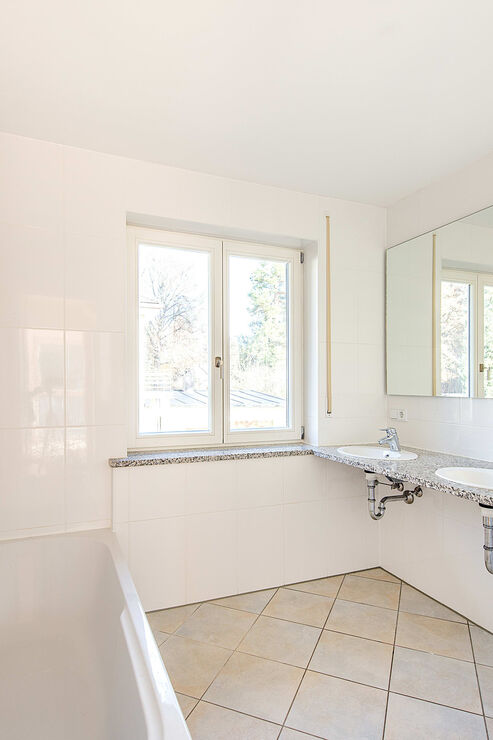 Großzügiges Badezimmer