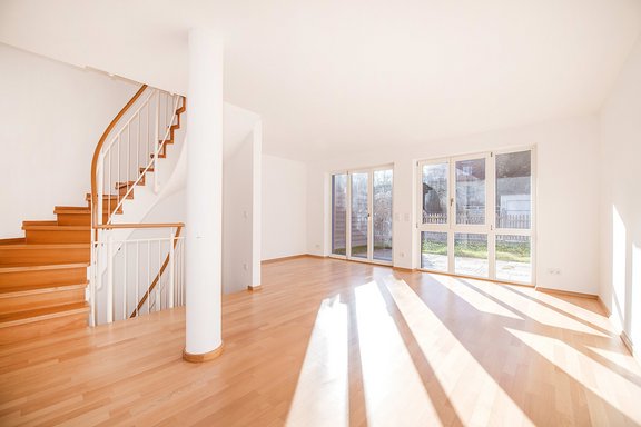 Light flooded living area