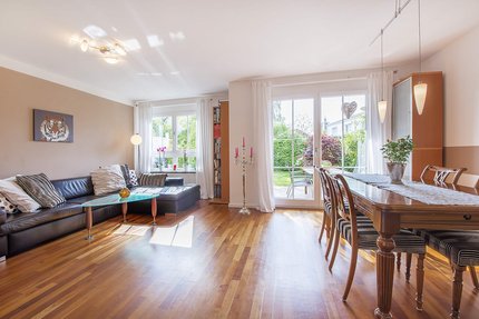 Bright living and dining area