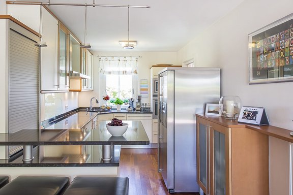 High quality fitted kitchen