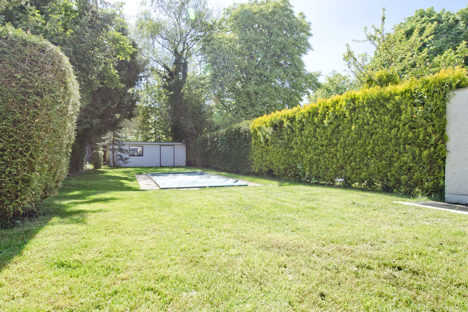 Sonniger Südostgarten