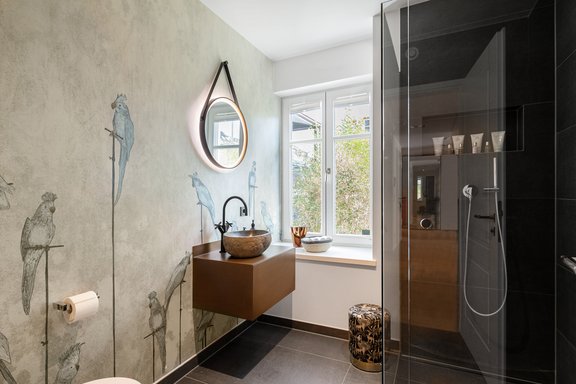 Apartes Gäste-Duschbad