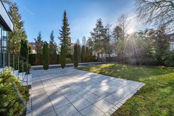 Sichtgeschützter Südgarten