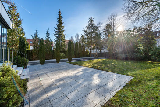 Sichtgeschützter Südgarten