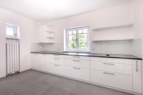 High quality fitted kitchen