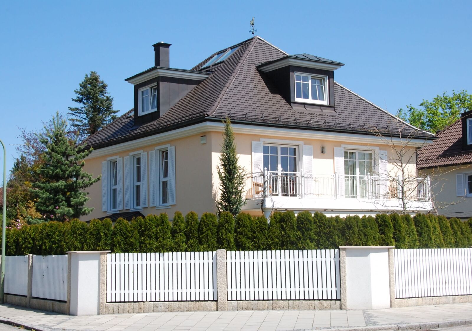 Hausansicht Straße