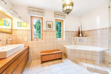 Kinderbad mit Eckbadewanne