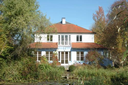 Außergewöhnliche Architektur am Ammersee