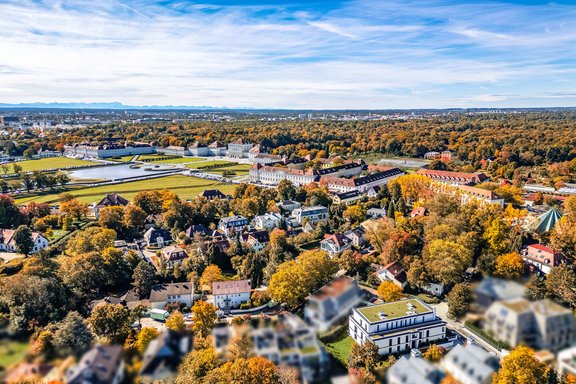 Noble Lage am Schloss