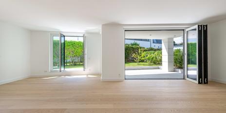 Erstbezug in Stadtvilla: Familiengerechte 4-Zimmer-Wohnung mit Gartenparadies