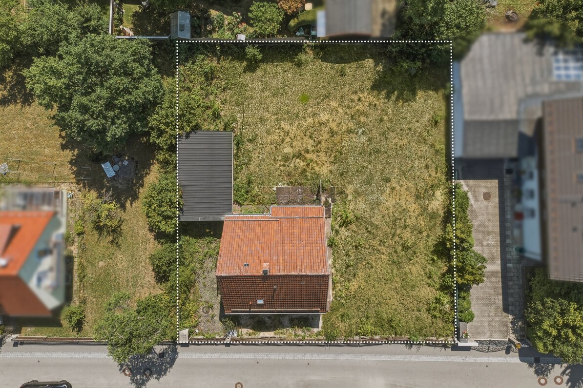 Attractive building plot