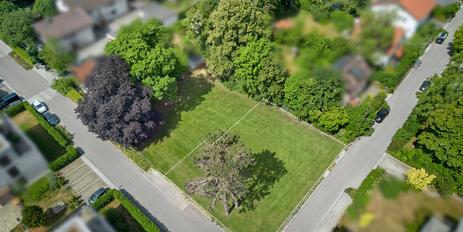 Baugrundstück mit genehmigtem Doppelhausprojekt und über 330 m² möglicher Wohnfläche