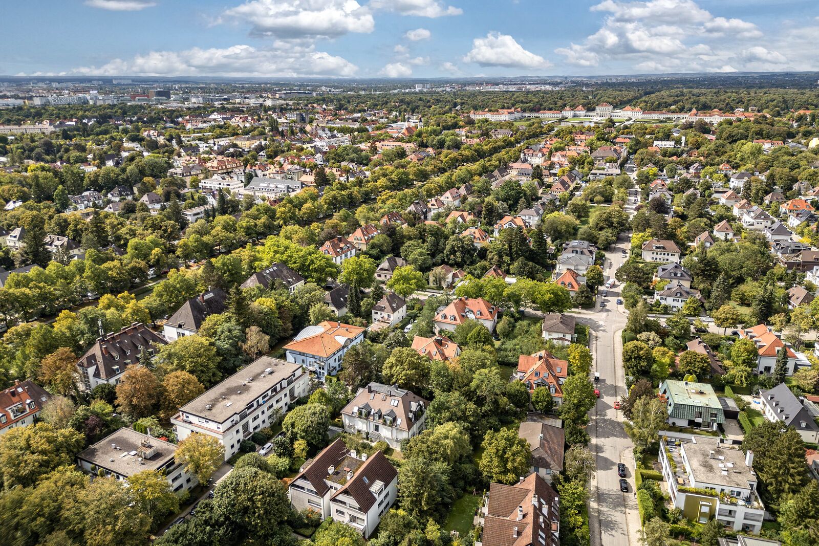 Living in a prime location in Nymphenburg