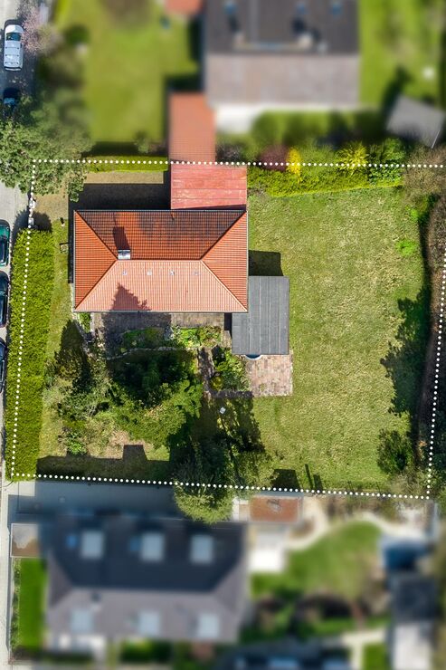 Sonniges Baugrundstück