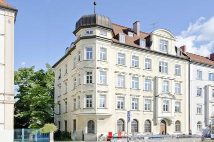 Beeindruckende Dachterrassenwohnung in Jugendstilwohnhaus von 1899