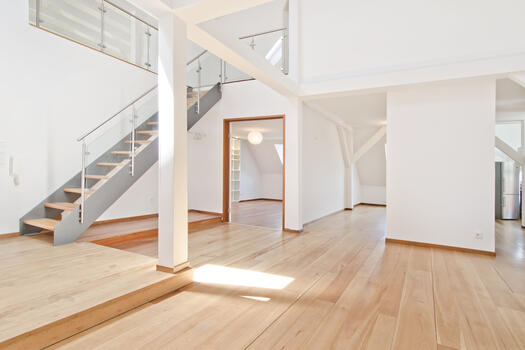 Entreé with staircase