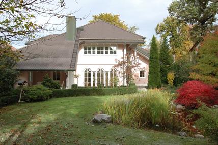 Besonders attraktive Villa im französischen Landhausstil in bester Wohnlage