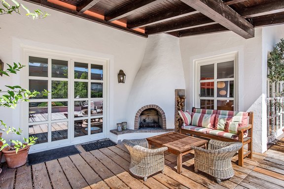 Terrasse Kamin